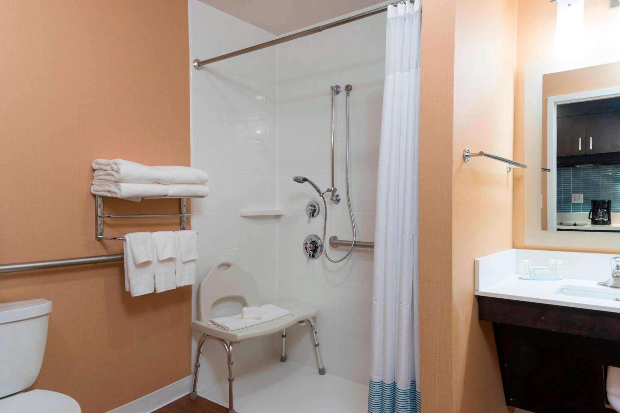 Towneplace Suites By Marriott Ontario-Mansfield Exterior photo