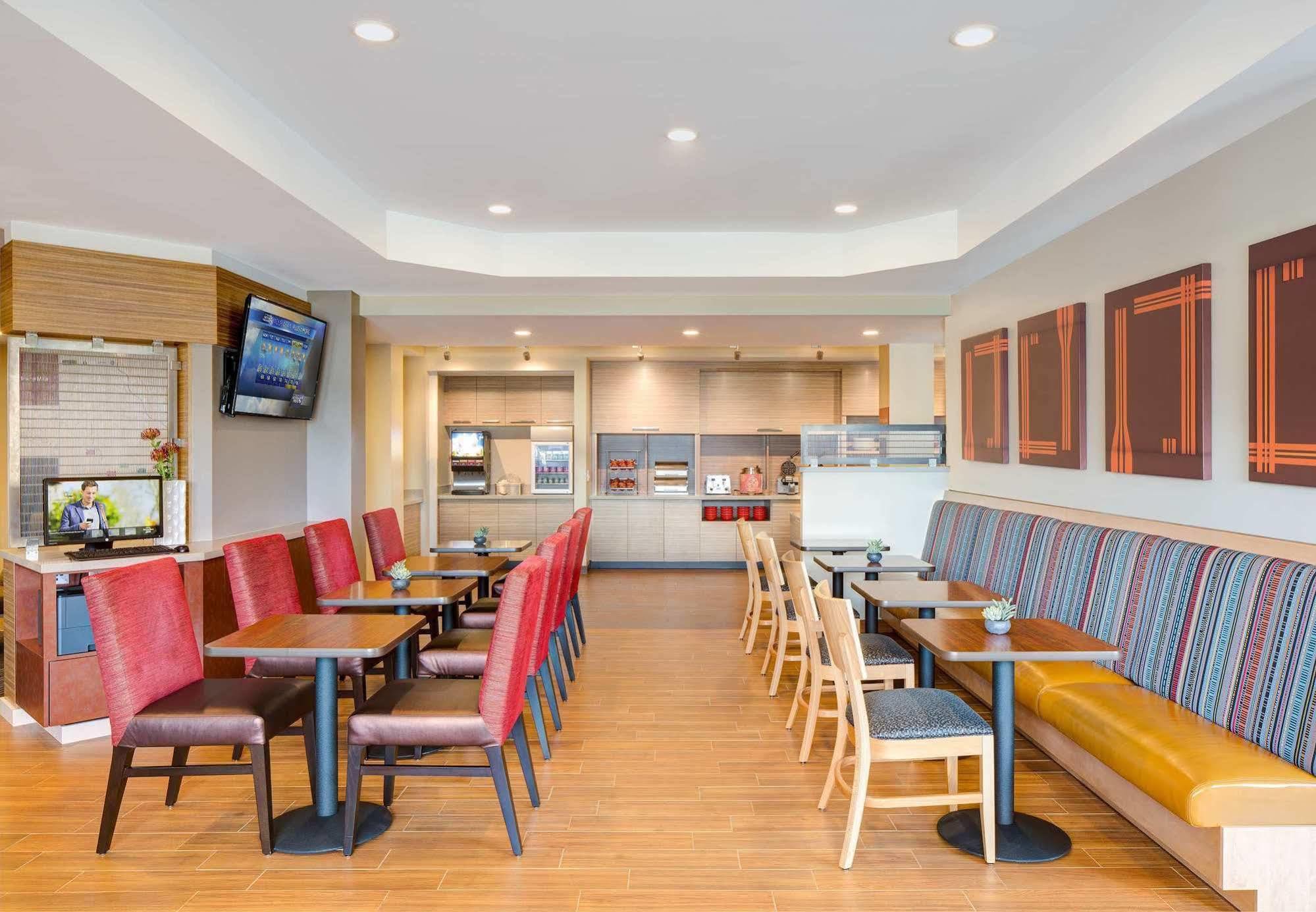 Towneplace Suites By Marriott Ontario-Mansfield Exterior photo